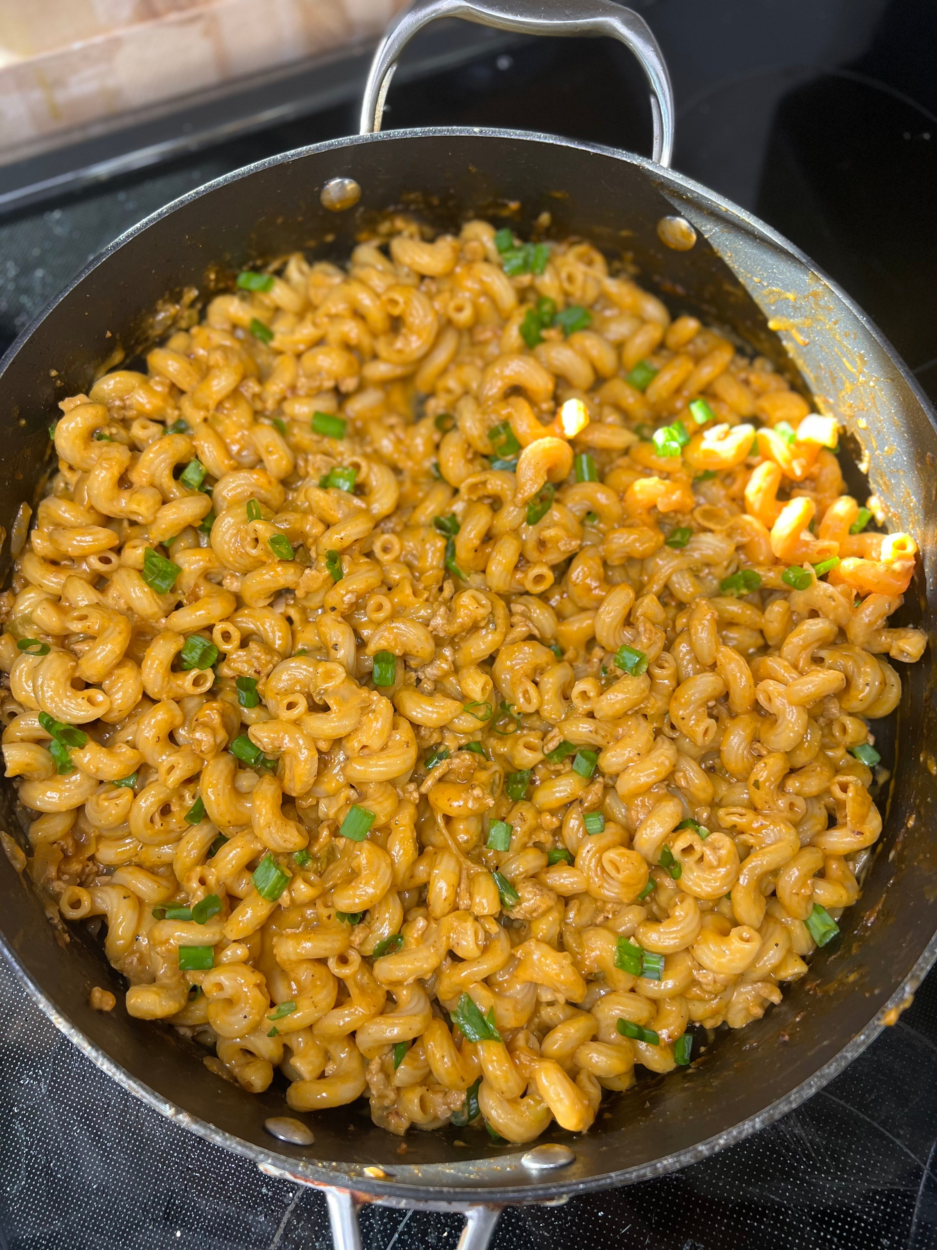 One-Pot Cheeseburger Pasta - Emily Bites